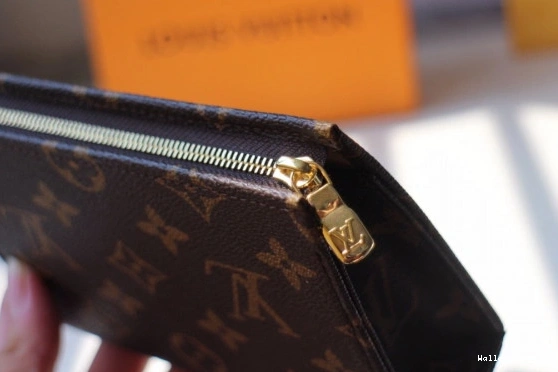 Affordable 15 LOUIS POUCH VUITTON TOILETRY 0822